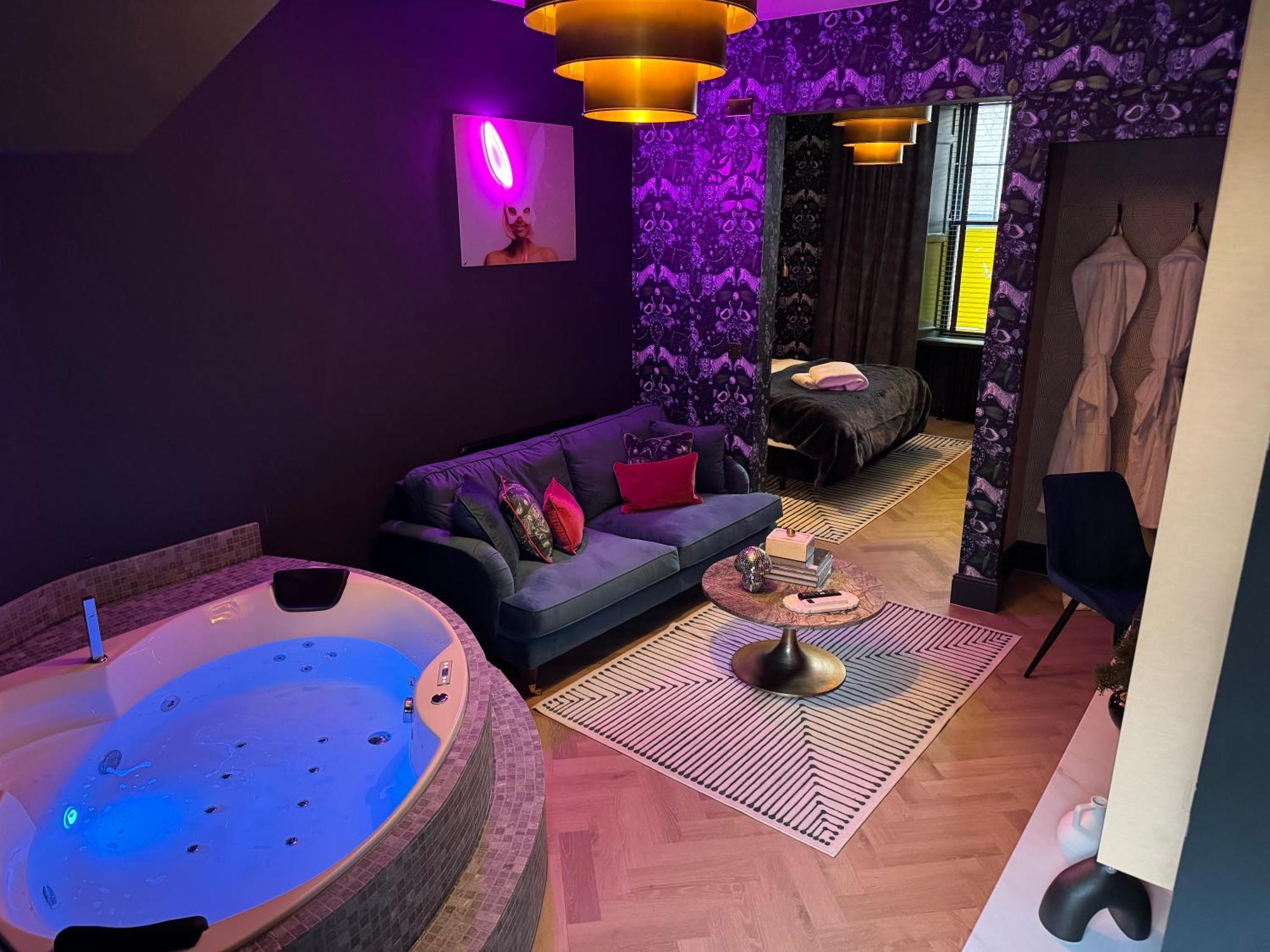 Secret Suites Lancaster Eksteriør billede